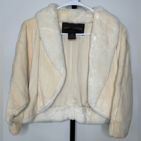 Louis Vuitton 100% Weasel Fur Cropped Jacket – Ivory – FR 38 (US 6) - Picture 5 of 16